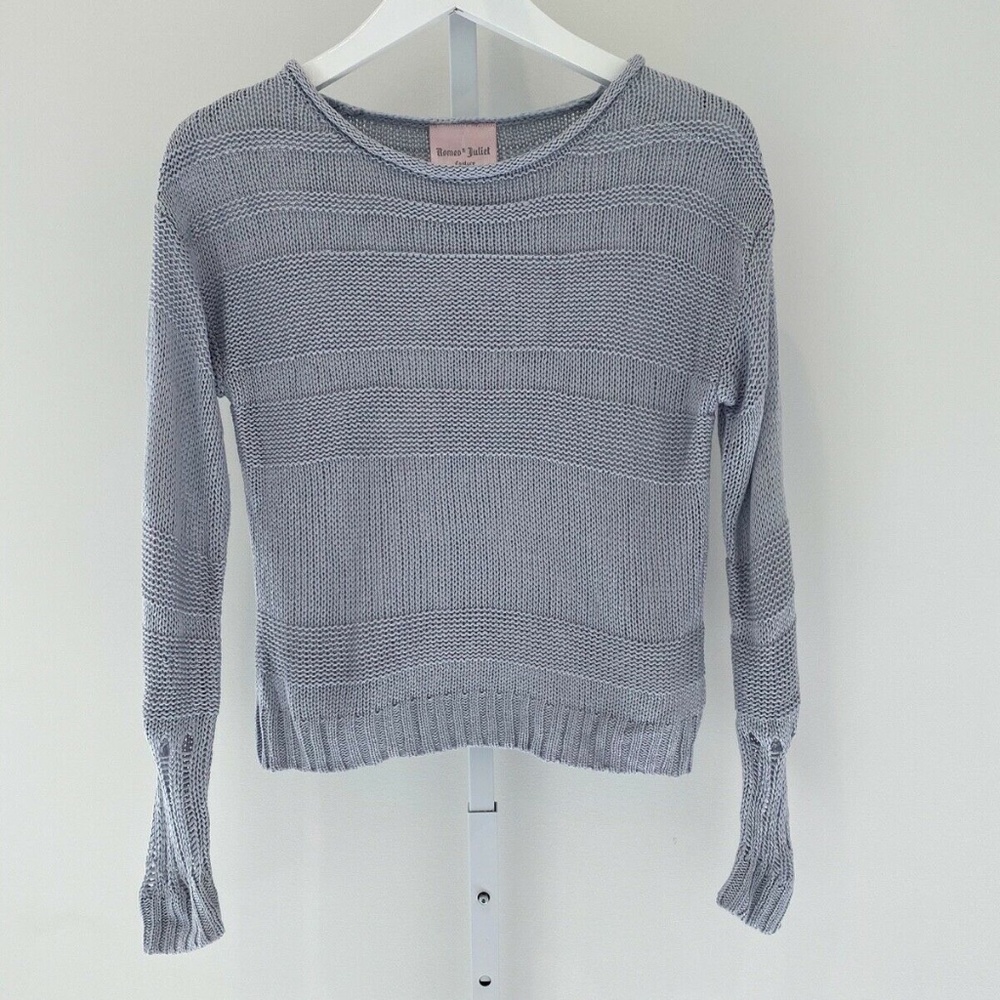 ROMEO & JULIET COUTURE LIGHT BLUE SWEATER SIZE S NWOTS!